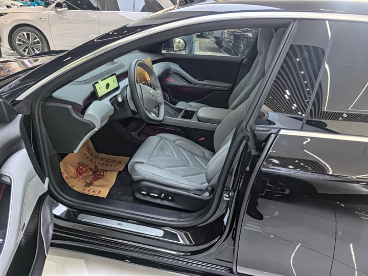 Фото 6 - Nio ET5T