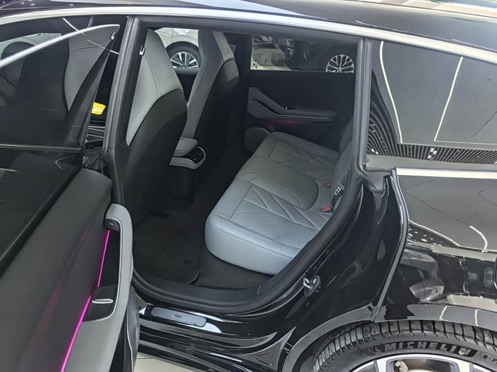 Фото 9 - Nio ET5T