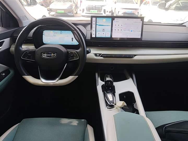 Фото 6 - Geely Emgrand L Hi·P Hybrid