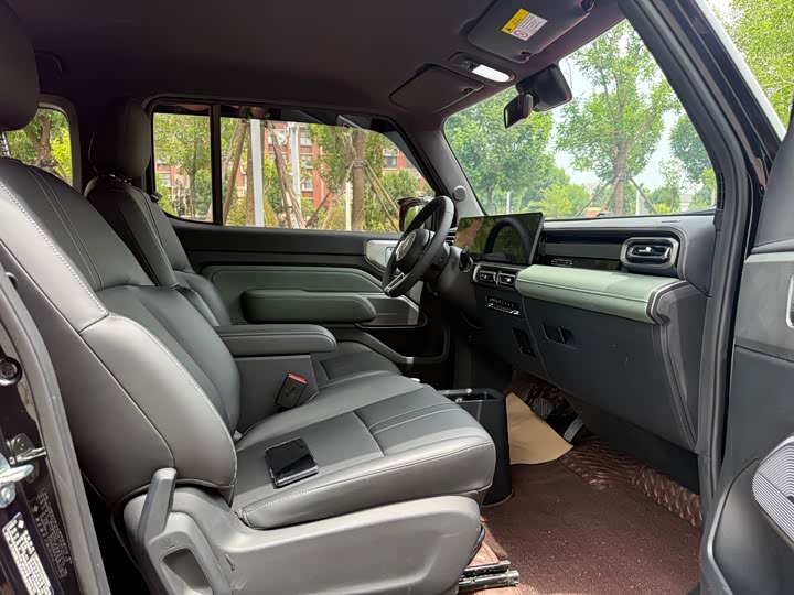 Фото 8 - Baojun Yep