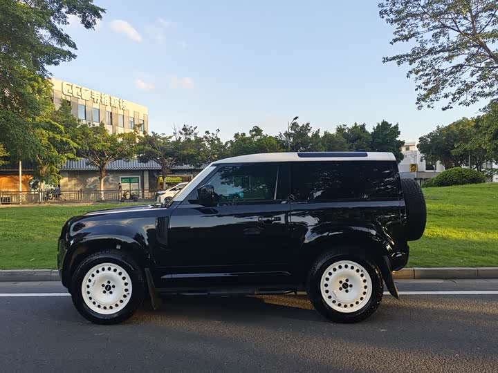 Фото 3 - Land Rover Defender