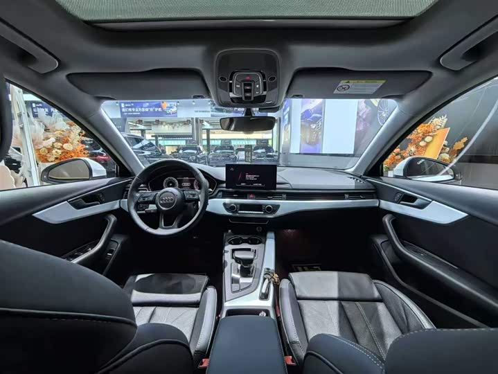 Фото 5 - Audi A4L