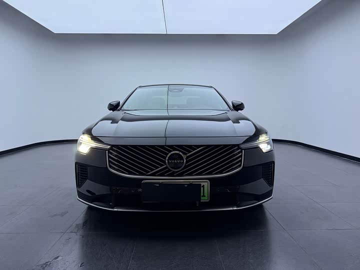 2026 Volvo S90 Hybrid