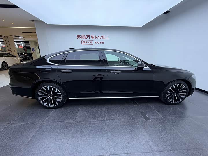 2026 Volvo S90 Hybrid