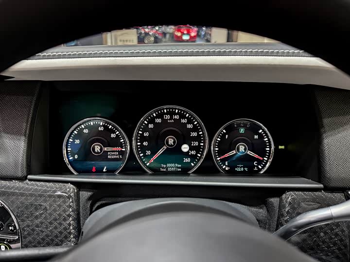 Фото 9 - Rolls-Royce Cullinan