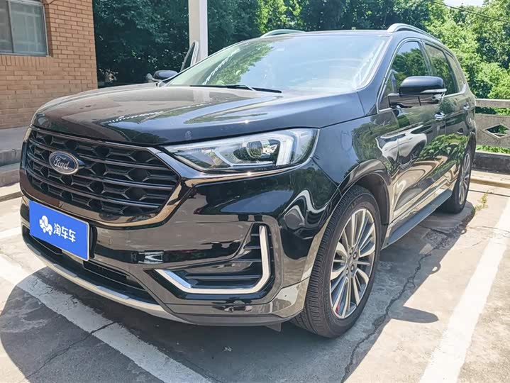 Фото 1 - Ford Edge