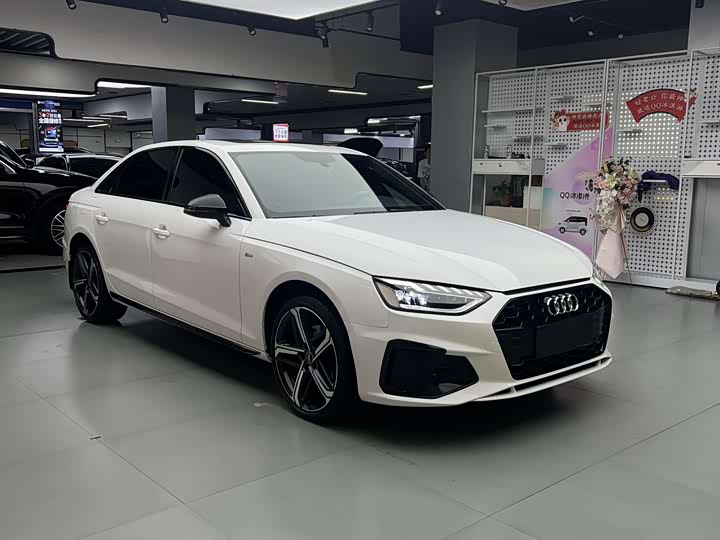 Фото 3 - Audi A4L