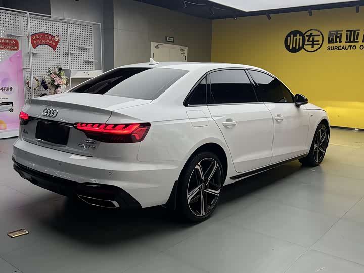 Фото 9 - Audi A4L