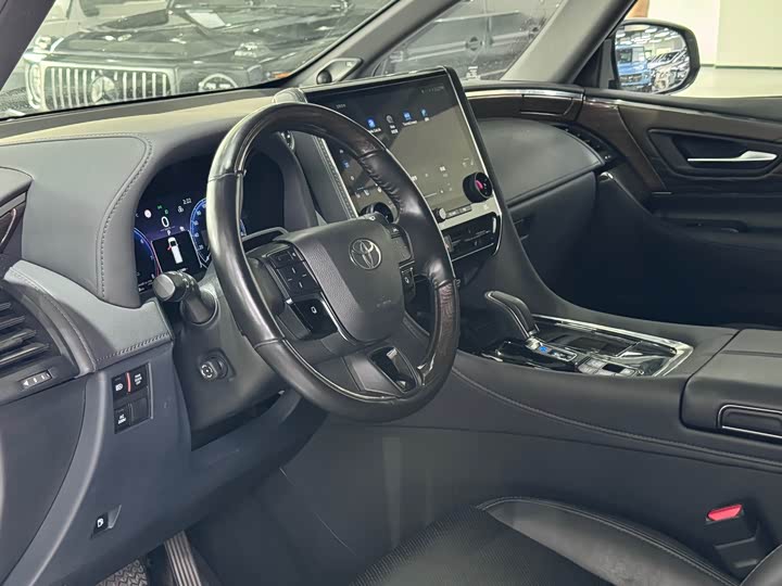 Фото 7 - Toyota Alphard
