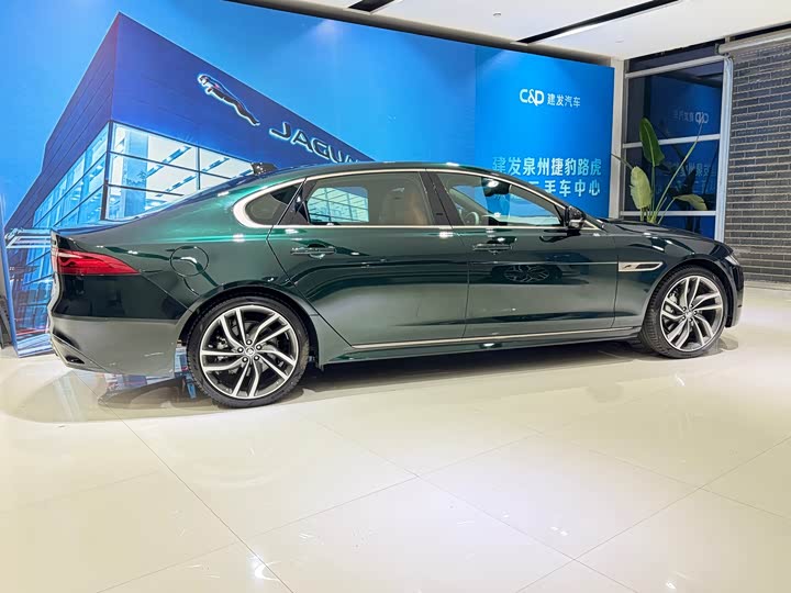 Фото 3 - Jaguar XF L