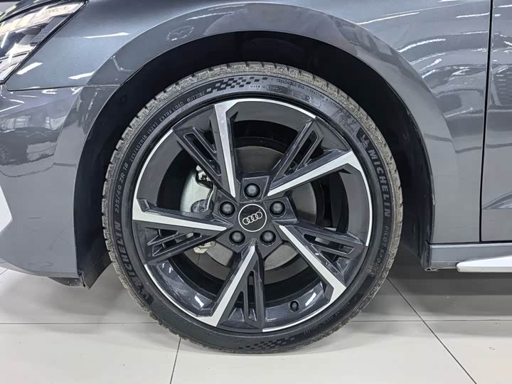 Фото 5 - Audi A3