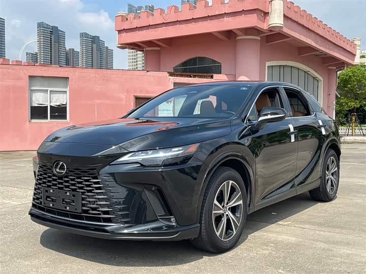 صورة 1 - Lexus RX