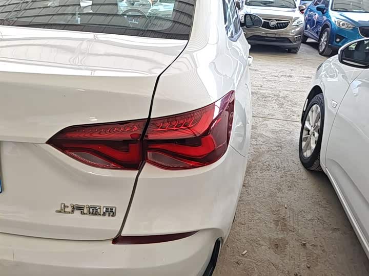 Chevrolet Monza 2023 2023款 1.5L 双离合乐享版
