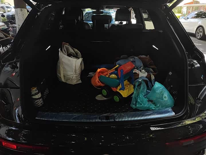 Фото 4 - Audi Q5L