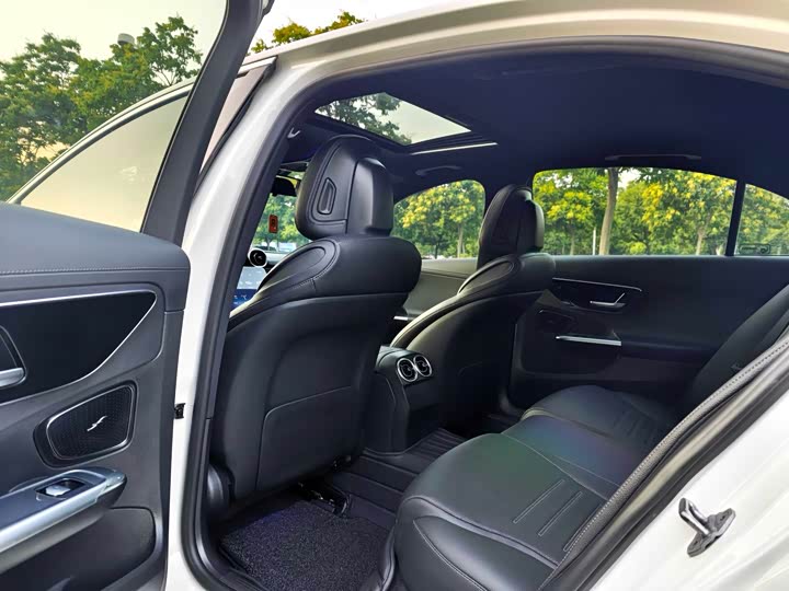 Фото 6 - Mercedes-Benz C-Class