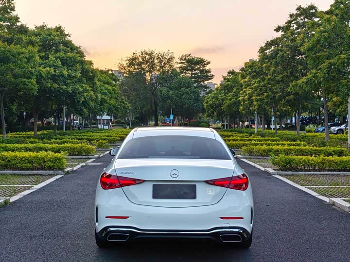 Фото 8 - Mercedes-Benz C-Class