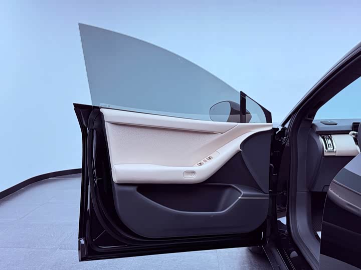 Photo 8 - XPeng F57