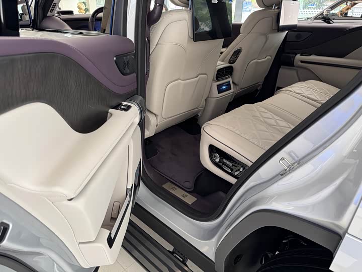 BYD Yangwang U8 2026 2026款 豪华版