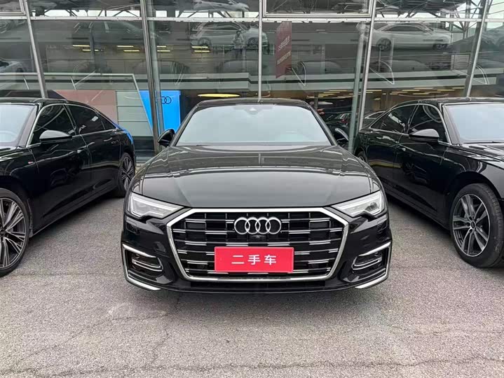 Фото 2 - Audi A6L