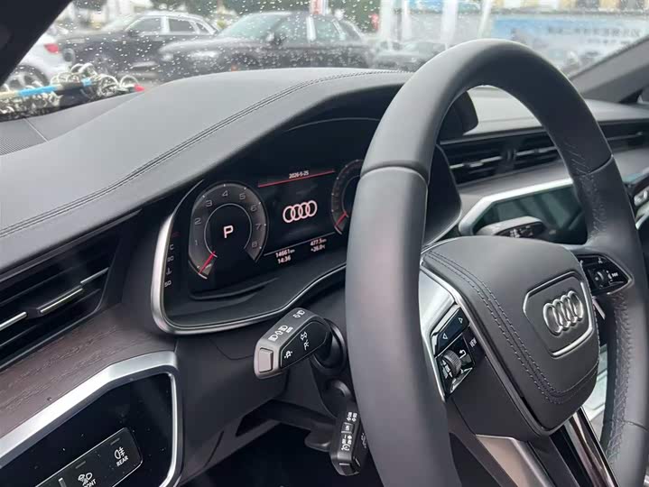 Фото 7 - Audi A6L