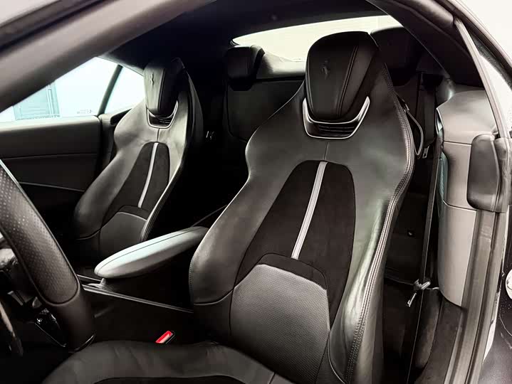 Ferrari Roma 2023 2023款 Spider