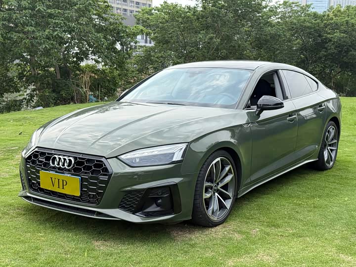 Фото 1 - Audi A5