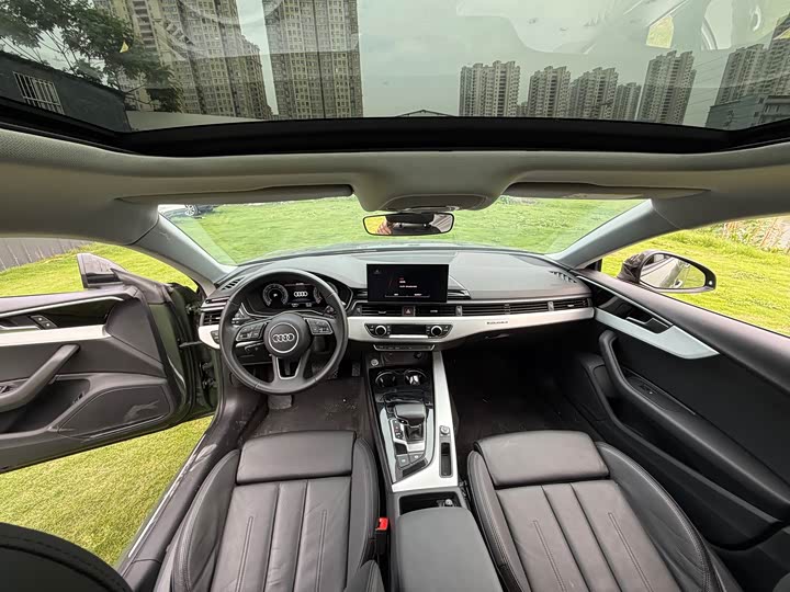 Фото 9 - Audi A5