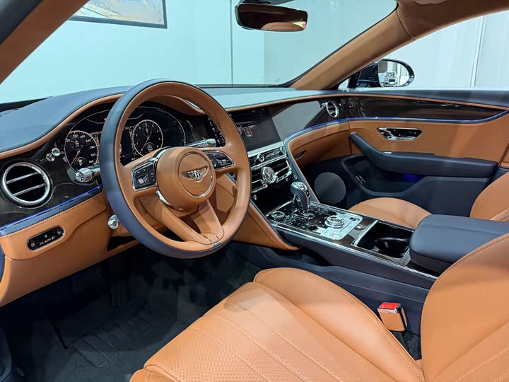 Фото 6 - Bentley Flying Spur