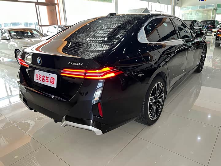 Фото 4 - BMW 5 Series
