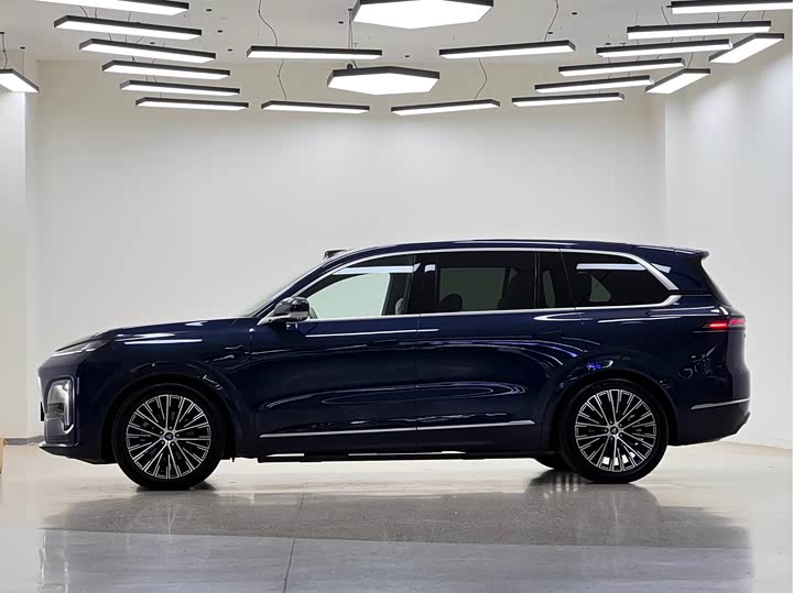 Changan Deepal S09 2025 2025款 四驱Ultra+ 高定版