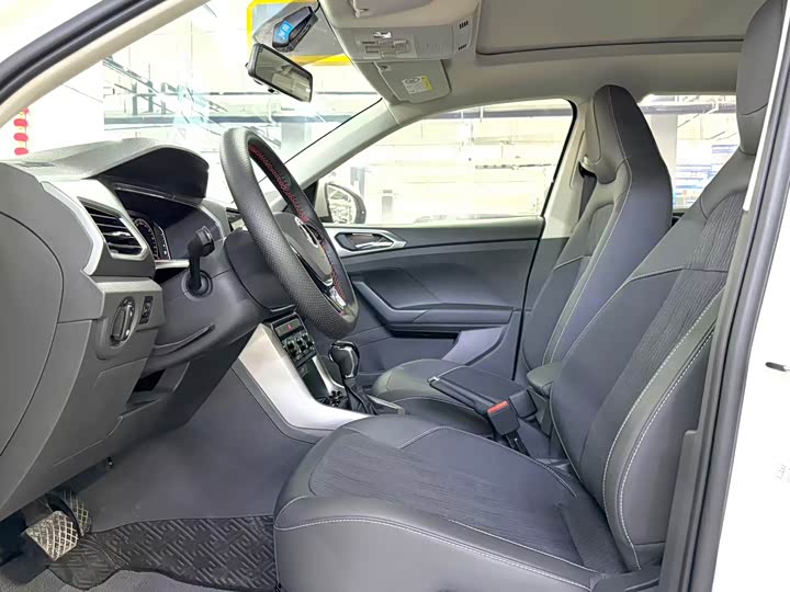 Фото 7 - Volkswagen T-Cross