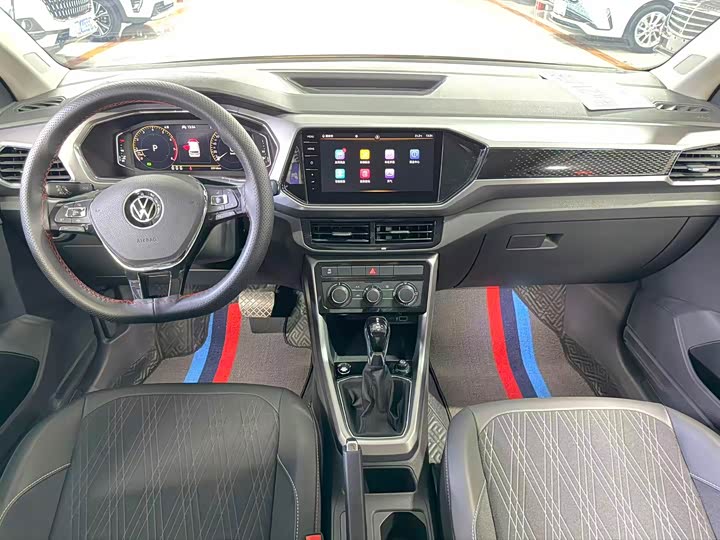 Фото 9 - Volkswagen T-Cross