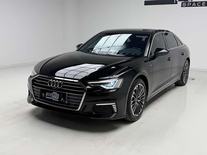 Фото 1 - Audi A6L Hybrid