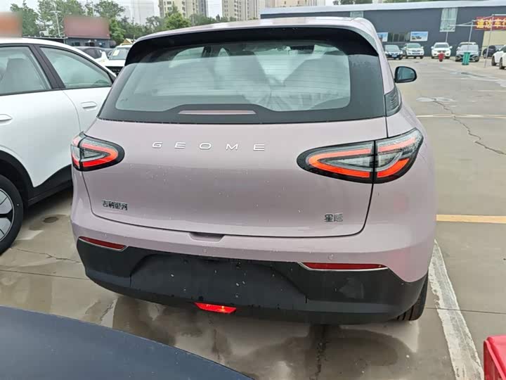 Фото 6 - Geely Galaxy Geome