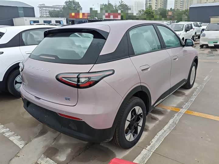 Фото 7 - Geely Galaxy Geome