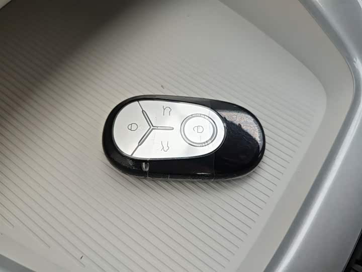 Фото 9 - Geely Galaxy Geome