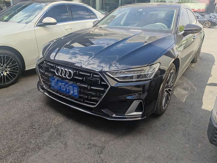 Фото 1 - Audi A7L