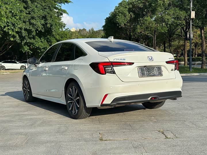 Honda Integra 2023 2023款 240TURBO CVT豪华版