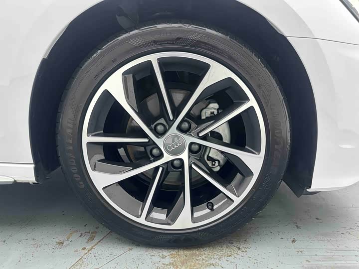 Фото 8 - Audi A3