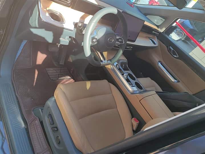 GAC Trumpchi E8 2024 2024款 荣耀系列 2.0L 荣耀版