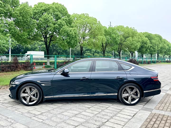 Genesis G80 2023 2023款 2.5T 后驱豪华版