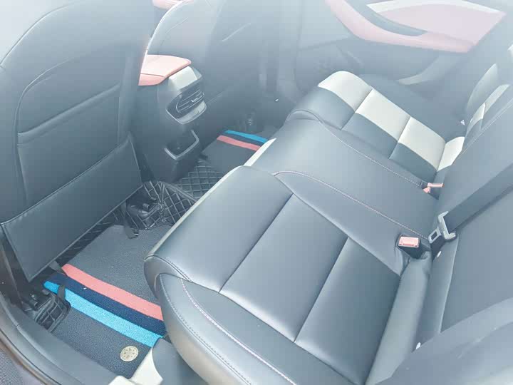 Фото 8 - MG Motor 5