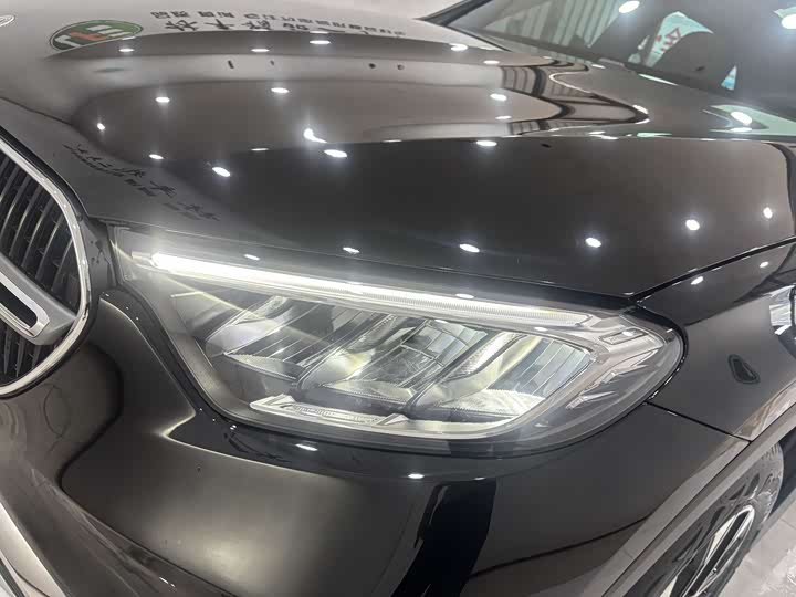 Mercedes-Benz GLC-Class 2026 2026款 GLC 260 L 4MATIC 经典版