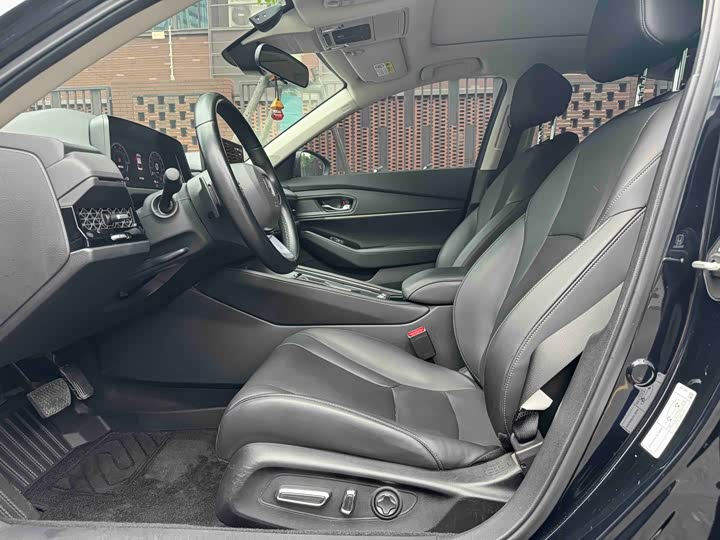 Фото 6 - Honda Accord Hybrid