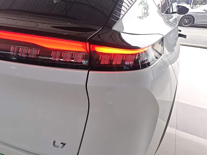 Dongfeng Aeolus L7 2025 2025款 518纵享型