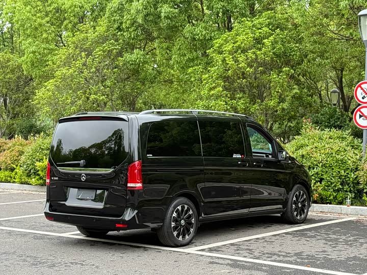 Mercedes-Benz V-Class 2022 2022款 V 260 领航版