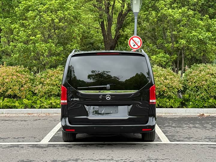 Mercedes-Benz V-Class 2022 2022款 V 260 领航版