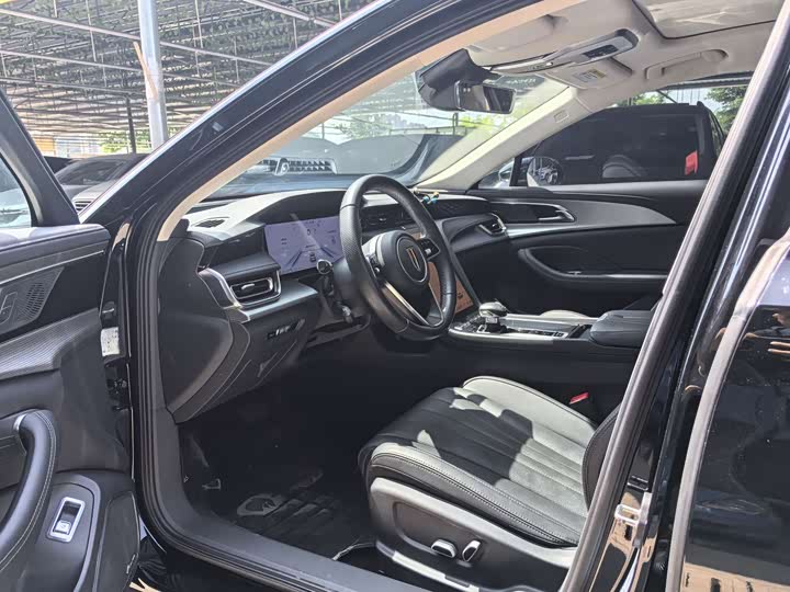 Фото 4 - Hongqi H5