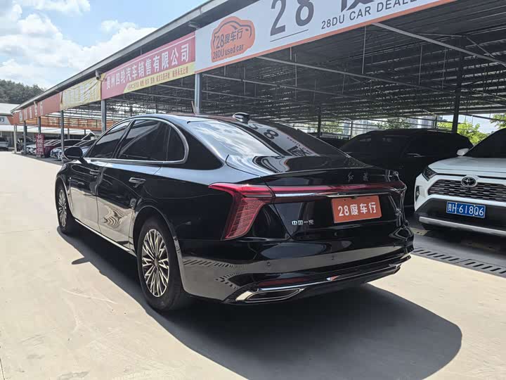Фото 9 - Hongqi H5