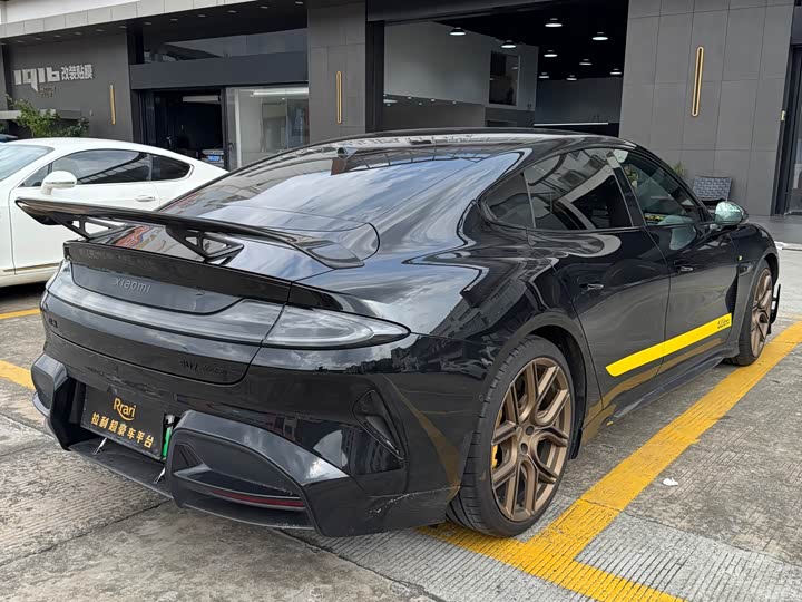 Фото 2 - Xiaomi SU7 Ultra